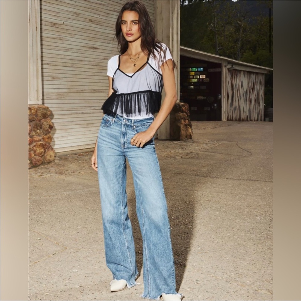 American Eagle Outfitters Light Blue Flare Jeans